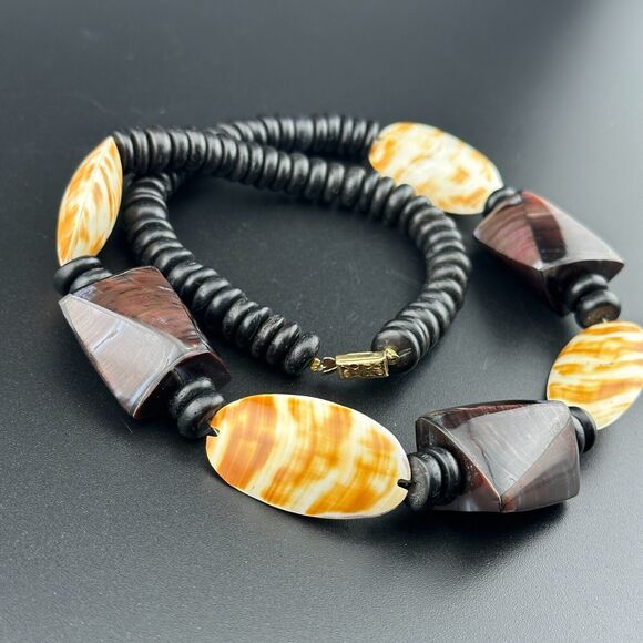 Vintage Handmade Chunky Seashell Coconut Shell Beads Necklace MOP 11" Black Tan - Picture 7 of 9